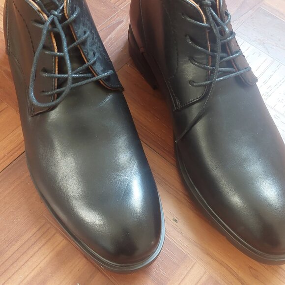 Florsheim Men’s Black Leather Ankle Boots – Comfortech with Ortholite – Size ? - Picture 2 of 6